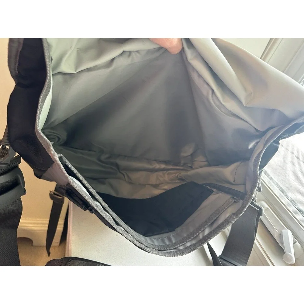 Timbuk2 Command Messenger commuter laptop storage TSA compliant Bag
